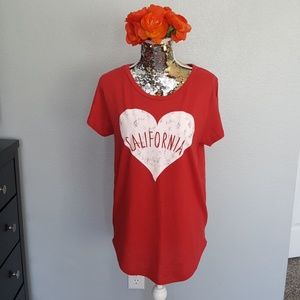 Red Heart California Tee